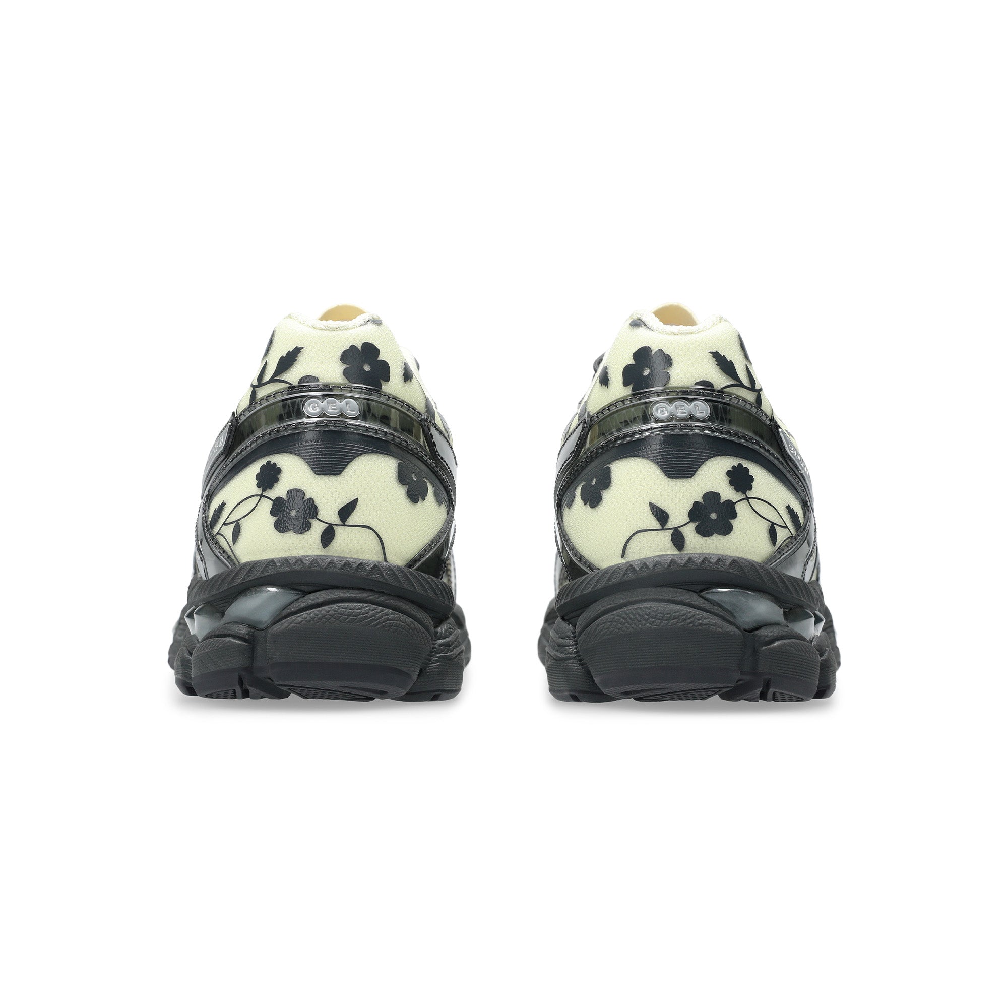 Asics GEL-CUMULUS 16 SSCB 'Ivory/Black' - ROOTED