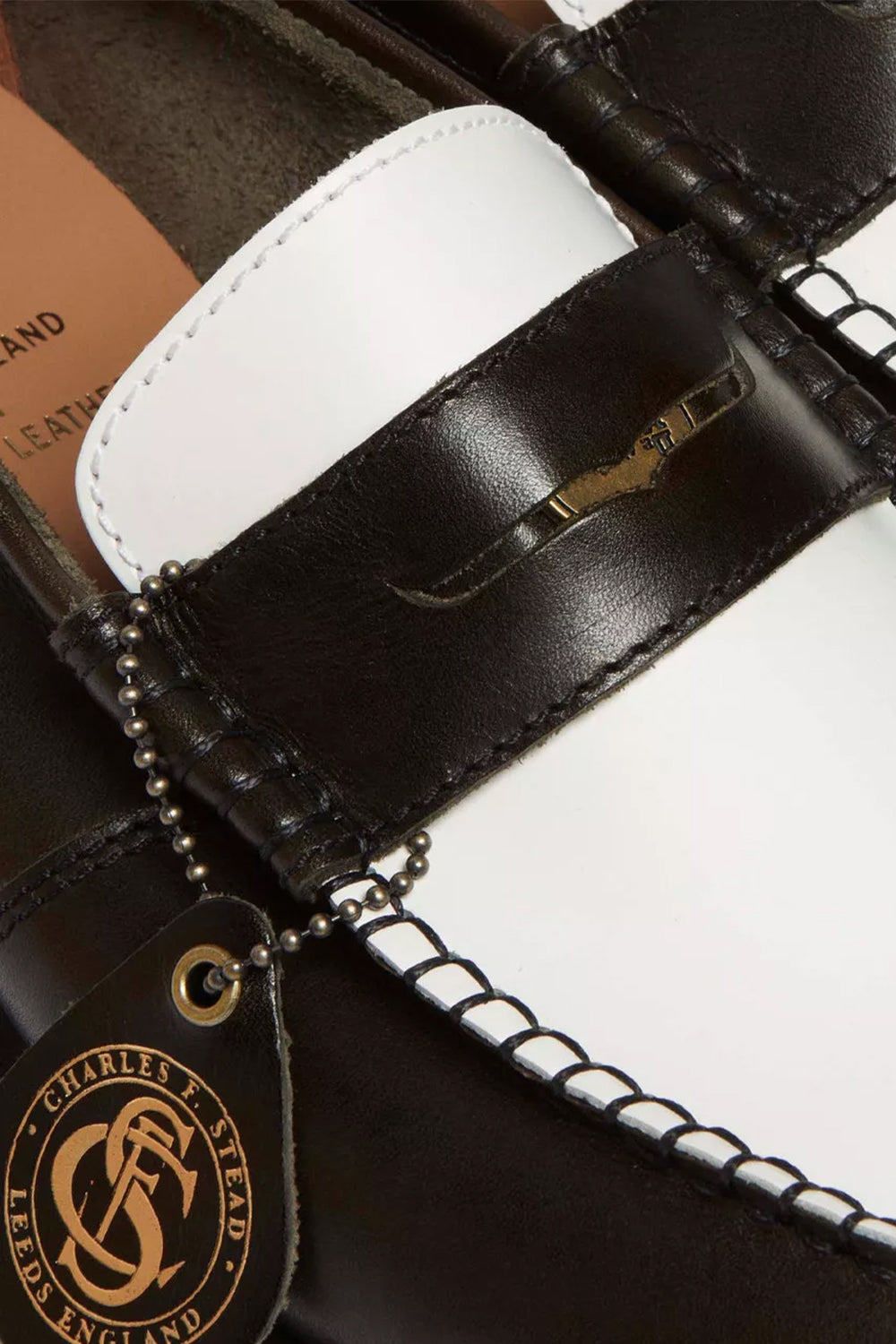 Dr Martens Classic Calf & Smooth Penton 'Olive/White' - ROOTED