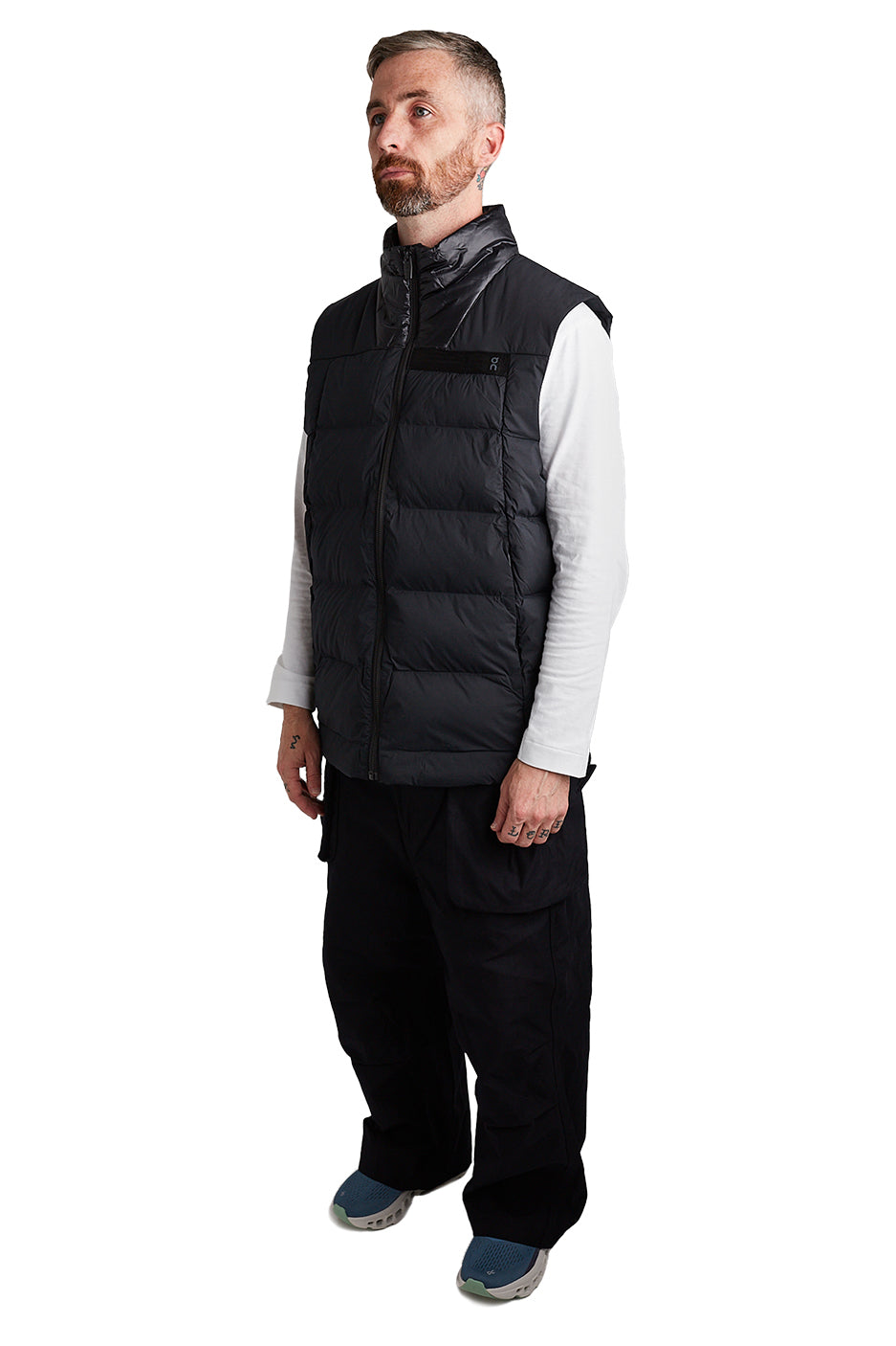 On Mens Challenger Vest 'Black' - ROOTED