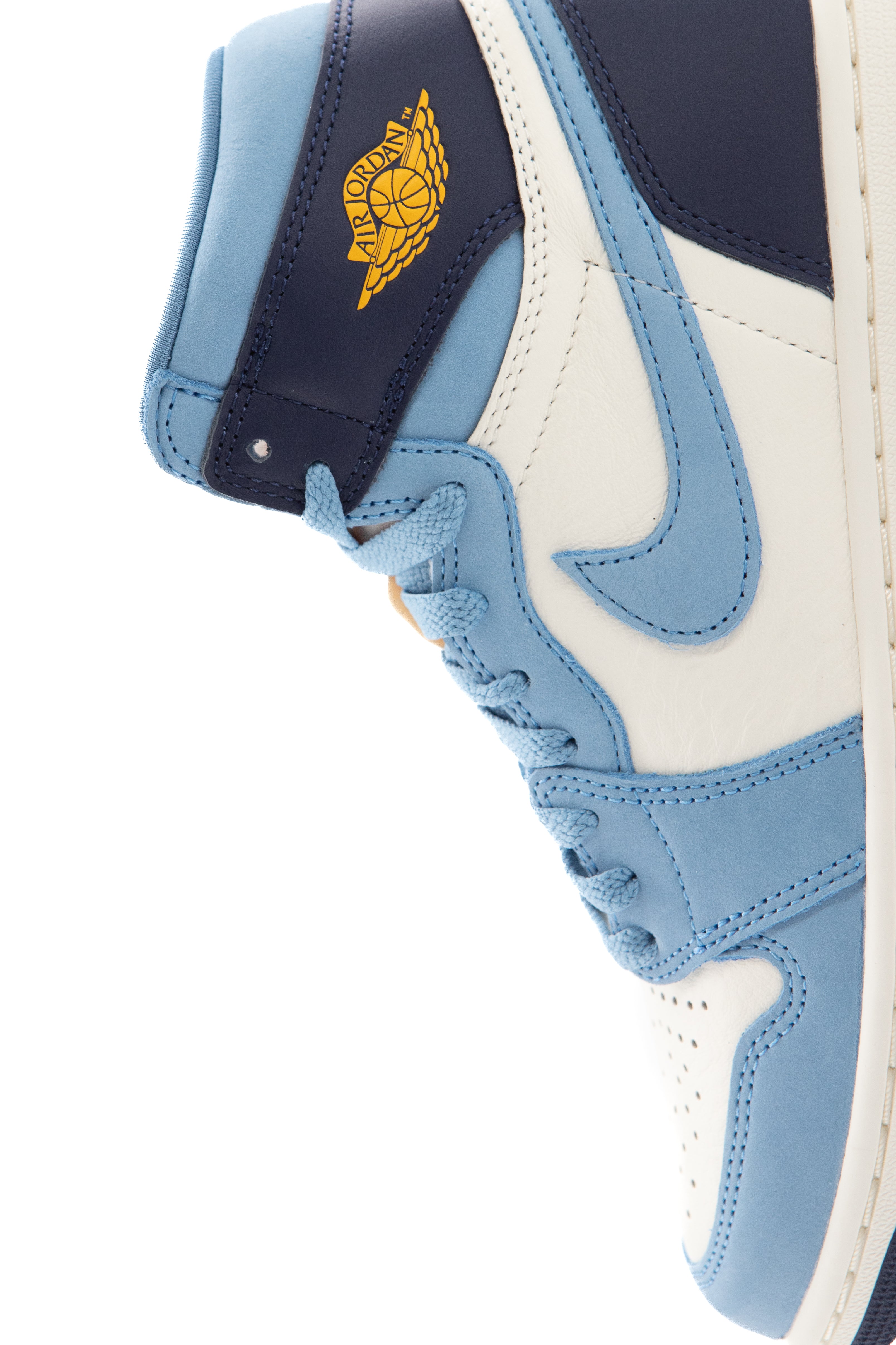 Air Jordan Womens 1 Retro High OG 'University Blue/University Gold'