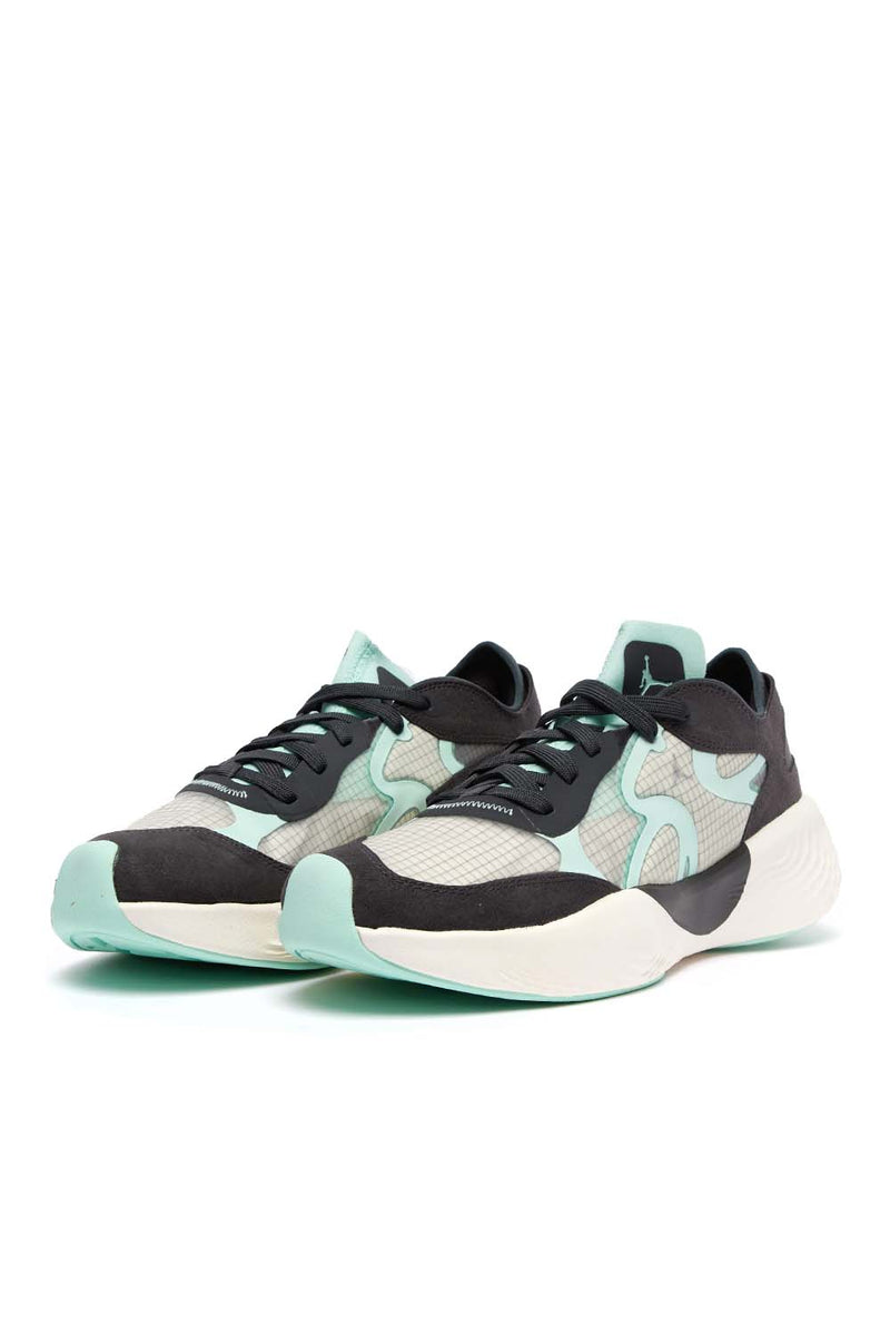 Jordan Womens Delta 3 Low Shoes - ROOTED